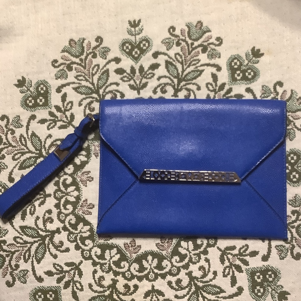 Stella & Dot Vibrant Blue Wristlet with card holders